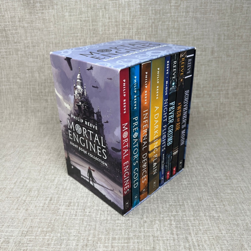 Mortal Engines Eight Book Collection Philip Reeve Scholastic Paperback Box‎ Set